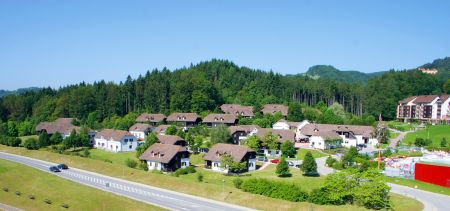 https://www.soccatours.ch/media/catalog/product/cache/da432fc9ee79dfca32e073c2235ab4d7/f/u/fussballtrainingslager_terme_olimia_soccatours_3_.jpg