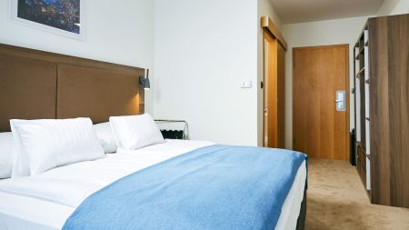 https://www.soccatours.ch/media/catalog/product/cache/da432fc9ee79dfca32e073c2235ab4d7/f/u/fussballtrainingslager_thermal_resort_lendava_soccatours7.jpg