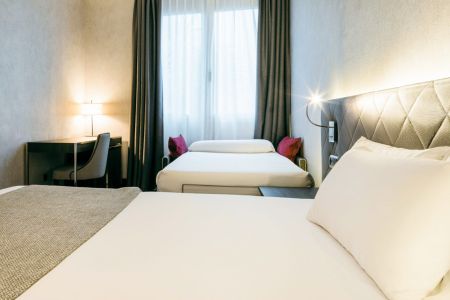https://www.soccatours.ch/media/catalog/product/cache/da432fc9ee79dfca32e073c2235ab4d7/h/o/hotel_alimara_barcelona_soccatours_8__1.jpg
