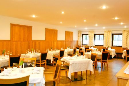 https://www.soccatours.ch/media/catalog/product/cache/da432fc9ee79dfca32e073c2235ab4d7/h/o/hotel_andreas_hofer_soccatours_2_.jpg