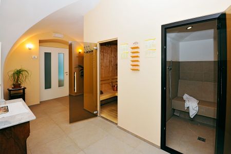 https://www.soccatours.ch/media/catalog/product/cache/da432fc9ee79dfca32e073c2235ab4d7/h/o/hotel_andreas_hofer_soccatours_7_.jpg