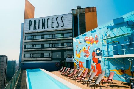 https://www.soccatours.ch/media/catalog/product/cache/da432fc9ee79dfca32e073c2235ab4d7/h/o/hotel_barcelona_princess_soccatours_2_.jpg