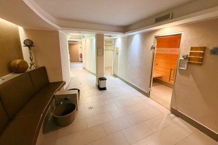 https://www.soccatours.ch/media/catalog/product/cache/da432fc9ee79dfca32e073c2235ab4d7/h/o/hotel_dorotheenhof_soccatours_7_.jpg