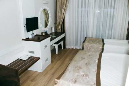 https://www.soccatours.ch/media/catalog/product/cache/da432fc9ee79dfca32e073c2235ab4d7/h/o/hotel_linda_resort_soccatours_7_.jpg