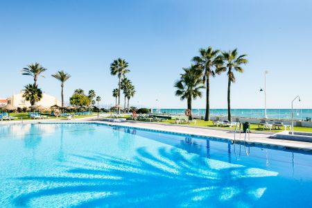 https://www.soccatours.ch/media/catalog/product/cache/da432fc9ee79dfca32e073c2235ab4d7/h/o/hotel_sol_guadalmar_soccatours_3_.jpg