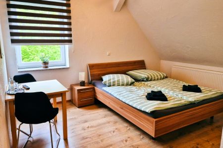 https://www.soccatours.ch/media/catalog/product/cache/da432fc9ee79dfca32e073c2235ab4d7/p/e/pension_zur_wildsau_soccatours_3_.jpg