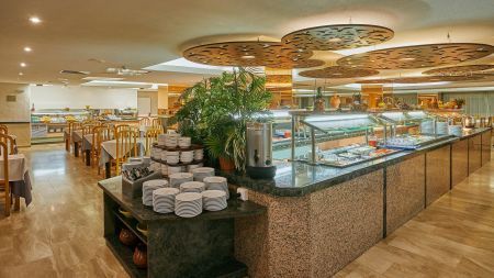 https://www.soccatours.ch/media/catalog/product/cache/da432fc9ee79dfca32e073c2235ab4d7/s/c/schwimmtrainingslager_hotel_griego_mar2_1.jpg