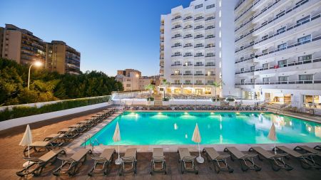 https://www.soccatours.ch/media/catalog/product/cache/da432fc9ee79dfca32e073c2235ab4d7/s/c/schwimmtrainingslager_hotel_griego_mar_1.jpg
