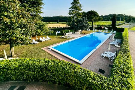 https://www.soccatours.ch/media/catalog/product/cache/da432fc9ee79dfca32e073c2235ab4d7/s/p/sporthotel_veronello_soccatours_2_.jpg