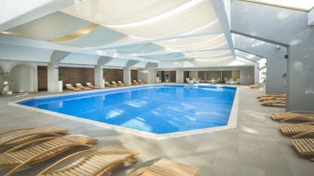 https://www.soccatours.ch/media/catalog/product/cache/da432fc9ee79dfca32e073c2235ab4d7/w/e/wellness_5.jpg